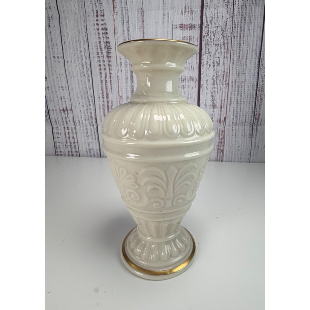 Lenox Athenian Collection 24k Gold Trim Cream Decorative Vase 1990-2007 7"